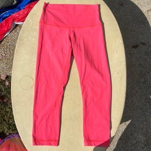 Size 6 lululemon reversible wunder under leggings